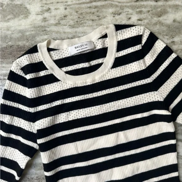 Bailey 44 Julian Knit Long Sleeve Size Medium Striped Sweater - Picture 2 of 4
